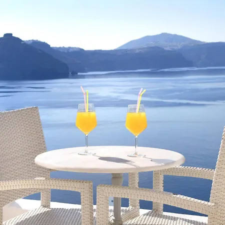 Prime 3* Oia (Santorini)