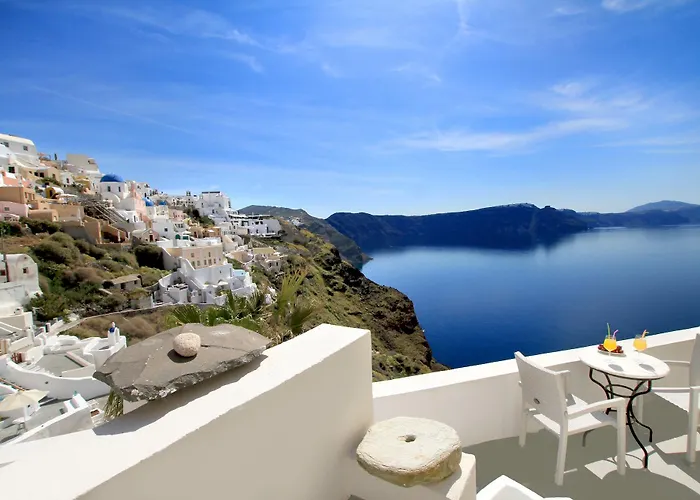 Prime 3* Oia (Santorini)