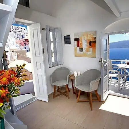 Prime 3* Oia (Santorini)