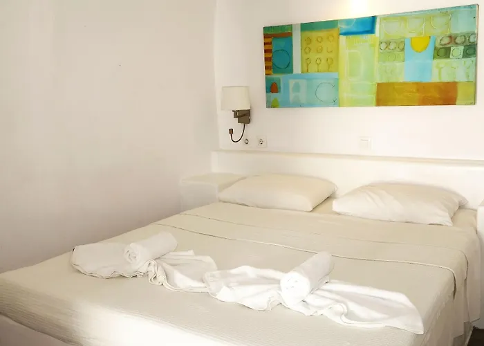 Prime Aparthotel Oia