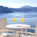 Prime 3* Oia