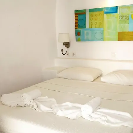 Prime Hotel apartamentowy Oía